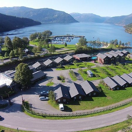 Mikkelparken Ferietun Hotel Кихсарвик Екстериор снимка