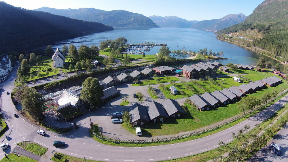 Mikkelparken Ferietun Hotel Кихсарвик Екстериор снимка