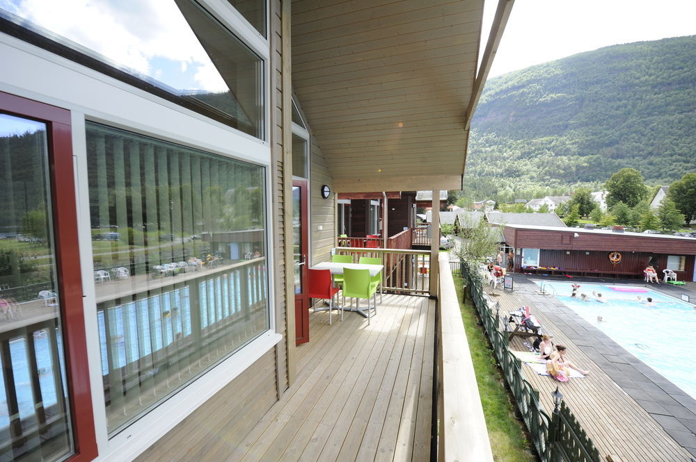 Mikkelparken Ferietun Hotel Кихсарвик Екстериор снимка